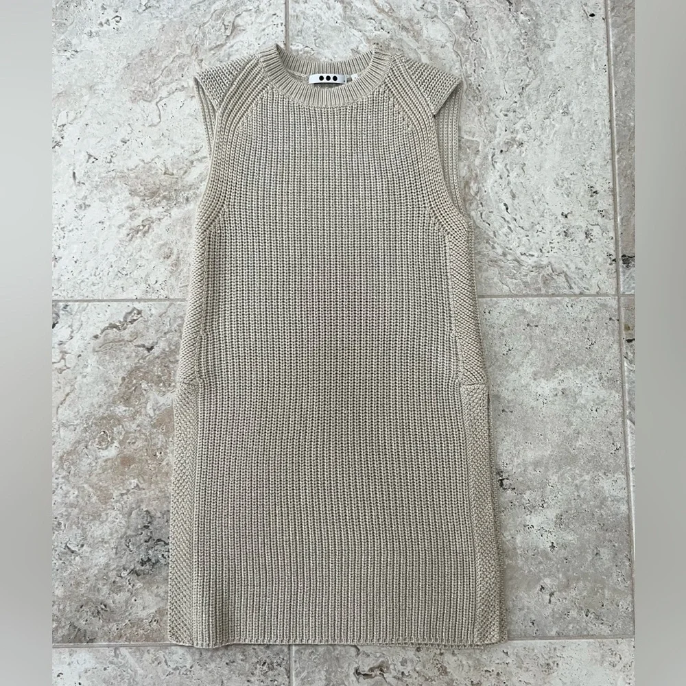 Three Dots Metallic Sleeveless Sweater Knit Tunic in Oatmeal/Silver, size XS